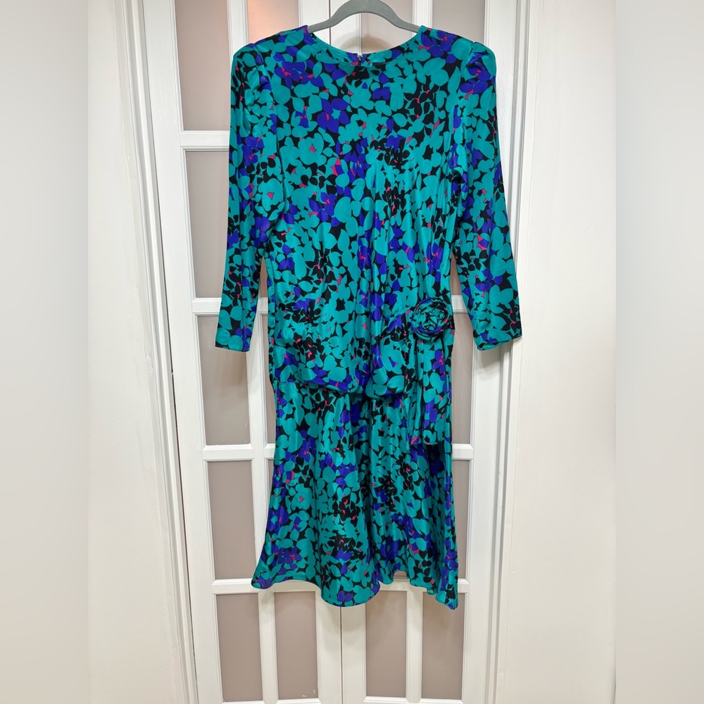 Vintage Breli Originals Women’s Dress
Size 14 Garden Party Silk Springcore